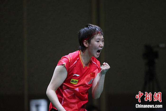 世乒赛十六分之一决赛：王曼昱苦战七局险遭冷