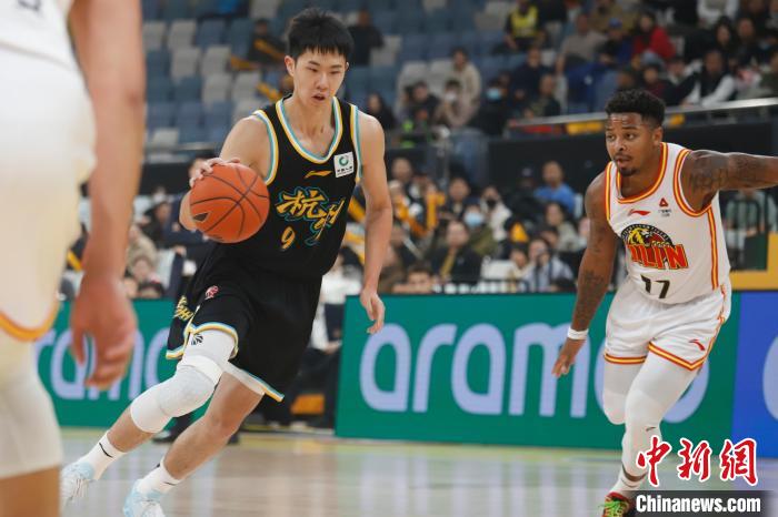 广厦重回主场大胜吉林赵岩昊找回手感