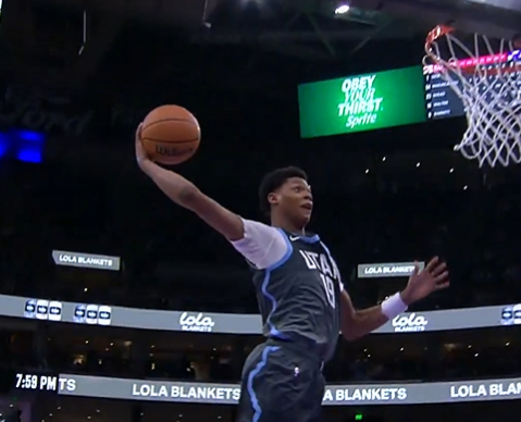 贝利创NBA历史纪录成最年轻三连25+球员