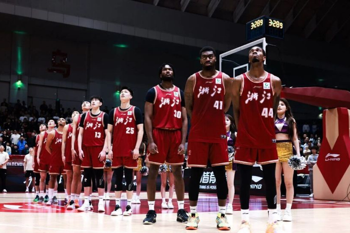 赵继伟生涯抢断突破909次 浙江力克辽宁挺进前四