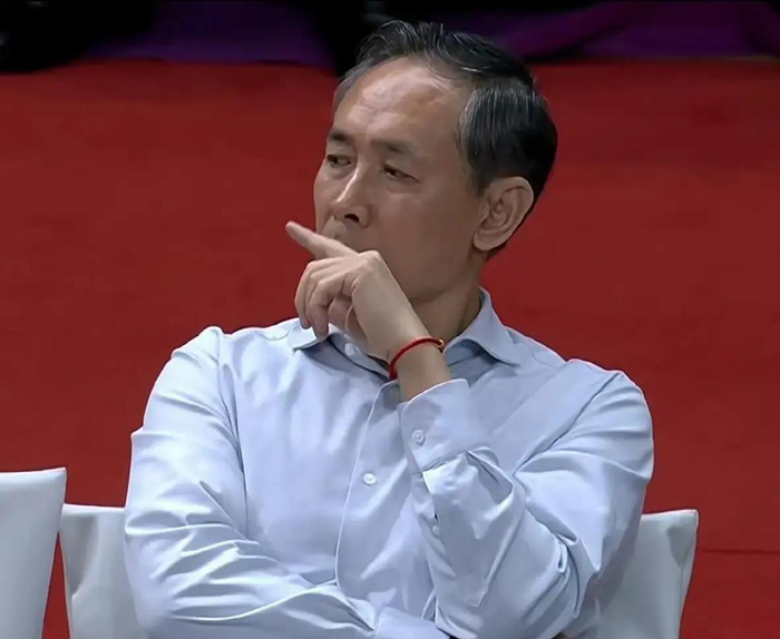 京城德比第32次对决：积分榜生死战与教练组压力