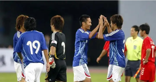 日本足球崛起：从棒球到世界杯的华丽转身